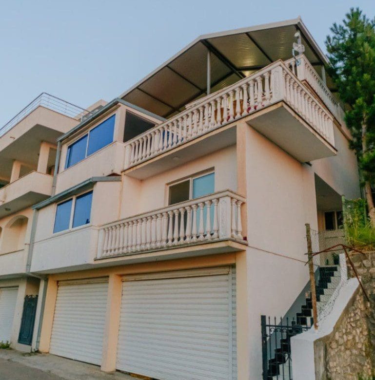 Beautiful house for sale in Utjeha — Montenegro