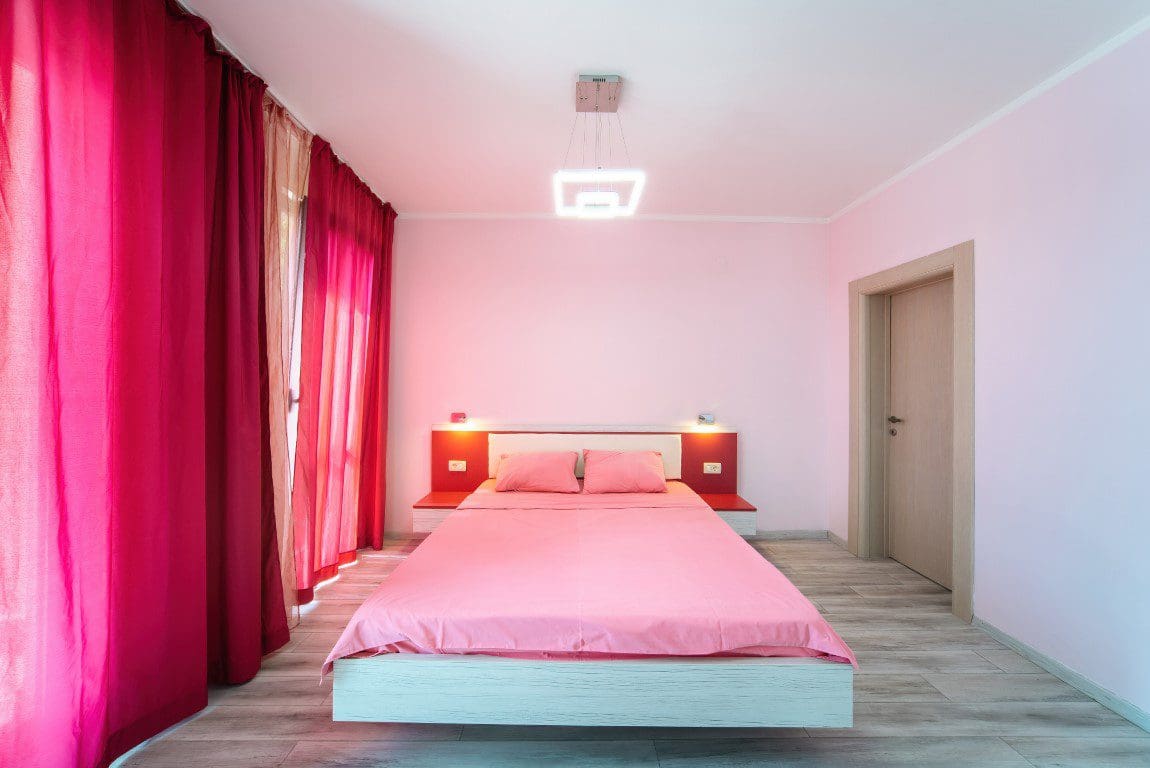 Zwei zum Verkauf stehende Apartments in Budva — Montenegro