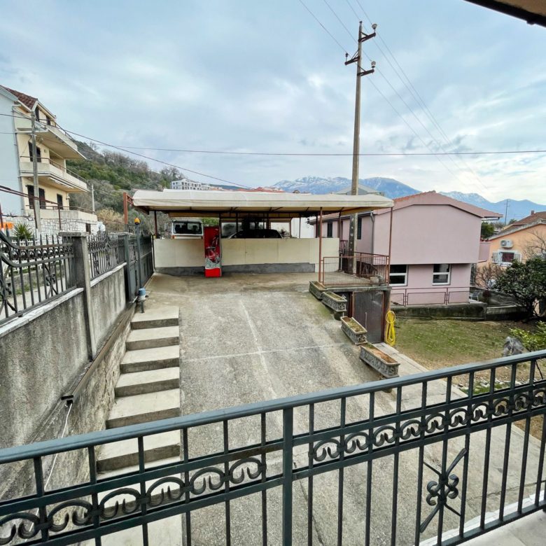 A family house for sale in Tivat — Montenegro