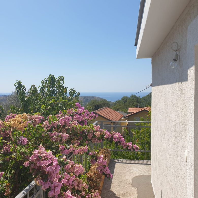The Sea view house in Sutomore — Montenegro