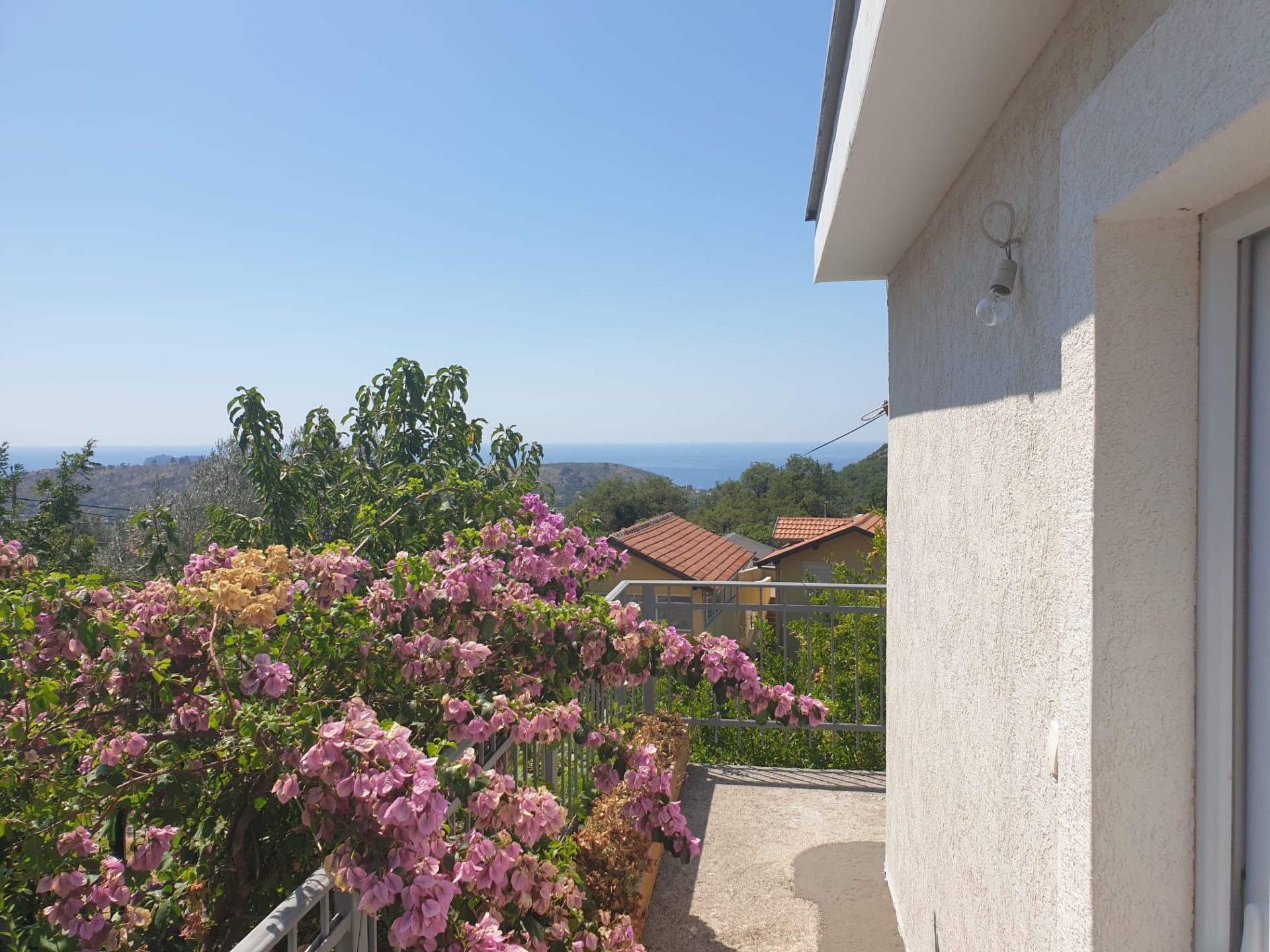 The Sea view house in Sutomore — Montenegro