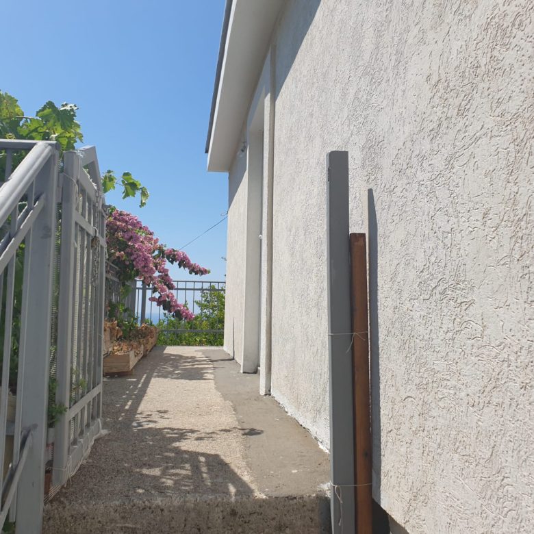 The Sea view house in Sutomore — Montenegro