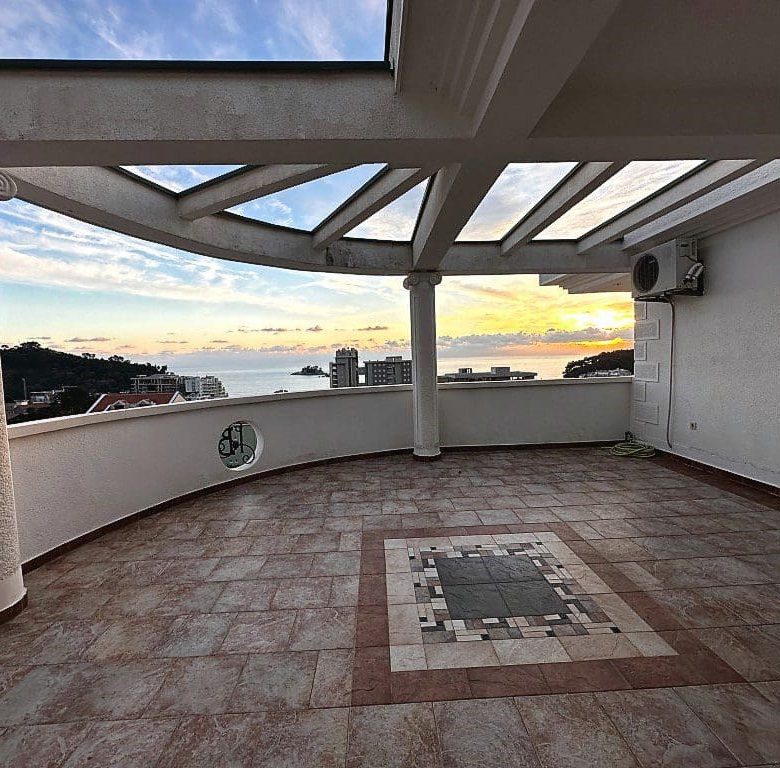 Petrovac Karadağ'da satılık villa — Karadağ