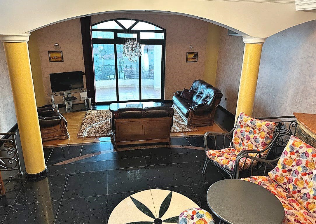 Petrovac Karadağ'da satılık villa — Karadağ