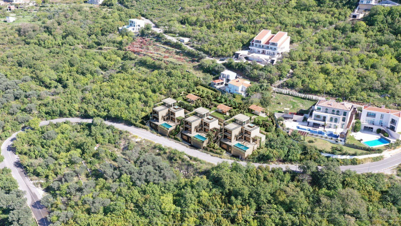 Luxusvillen in der Gegend von Budva zu verkaufen — Montenegro