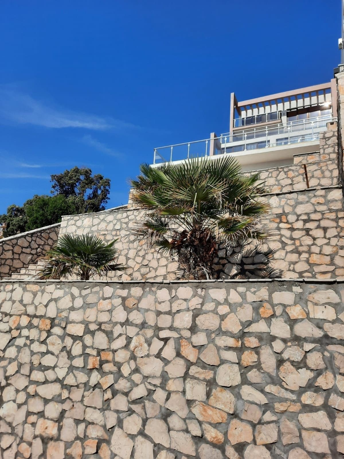 Seafront villa for sale in Montenegro-Modern Villa near Veliki Pijesak Beach — Montenegro