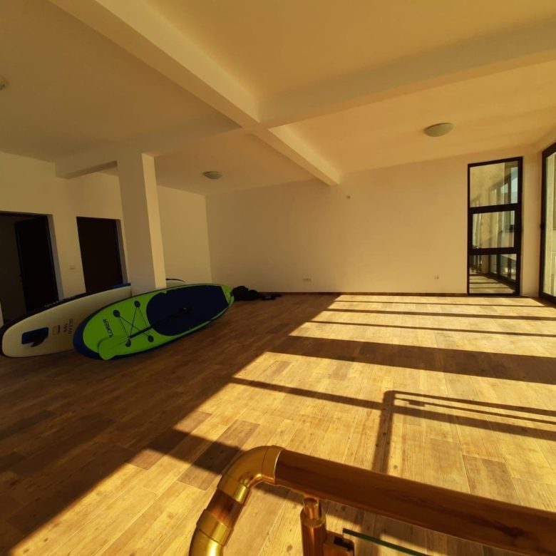 Seafront villa for sale in Montenegro-Modern Villa near Veliki Pijesak Beach — Montenegro