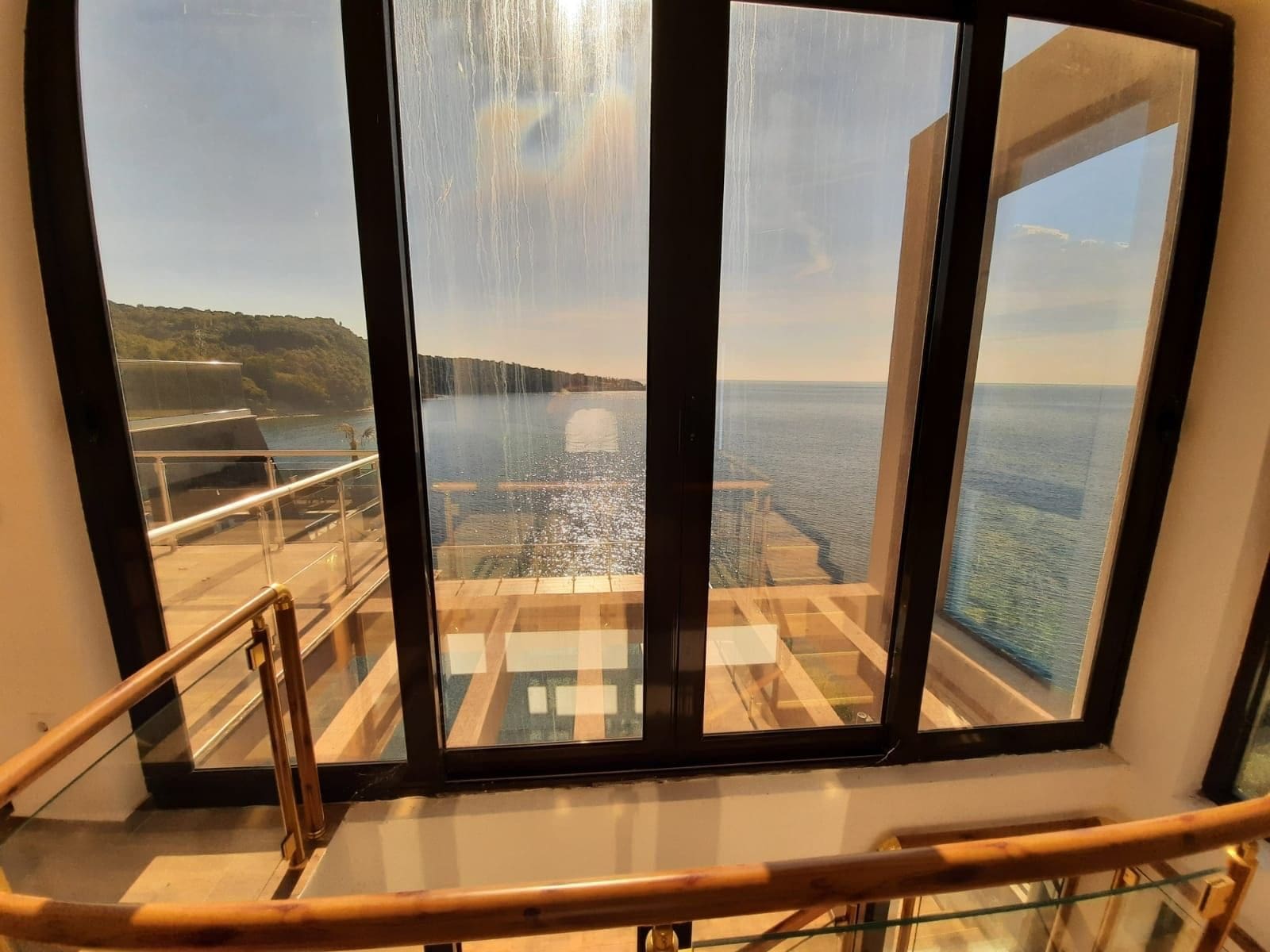 Seafront villa for sale in Montenegro-Modern Villa near Veliki Pijesak Beach — Montenegro