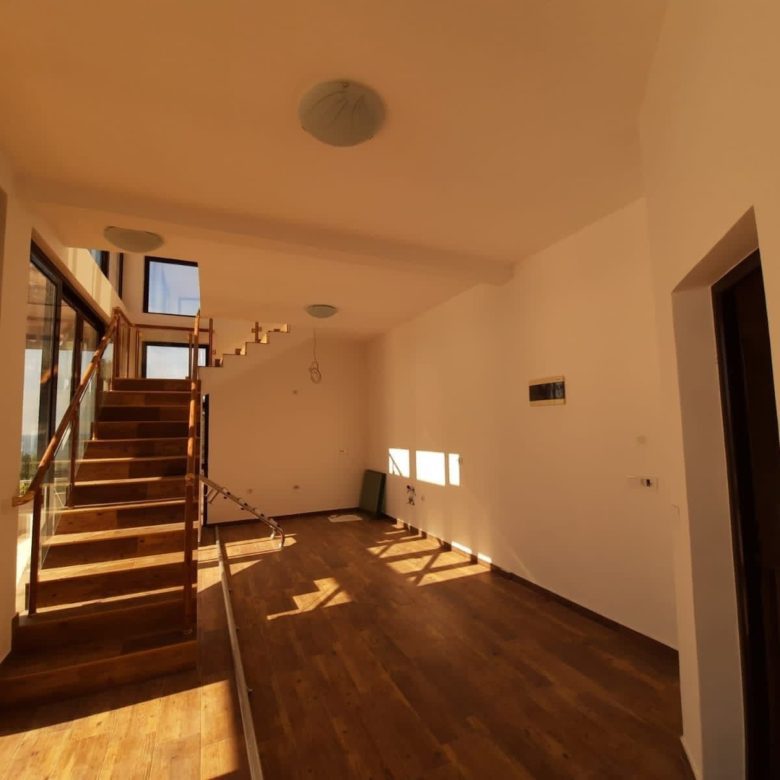 Seafront villa for sale in Montenegro-Modern Villa near Veliki Pijesak Beach — Montenegro