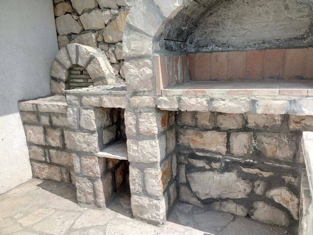 Seafront villa for sale in Montenegro-Modern Villa near Veliki Pijesak Beach — Montenegro