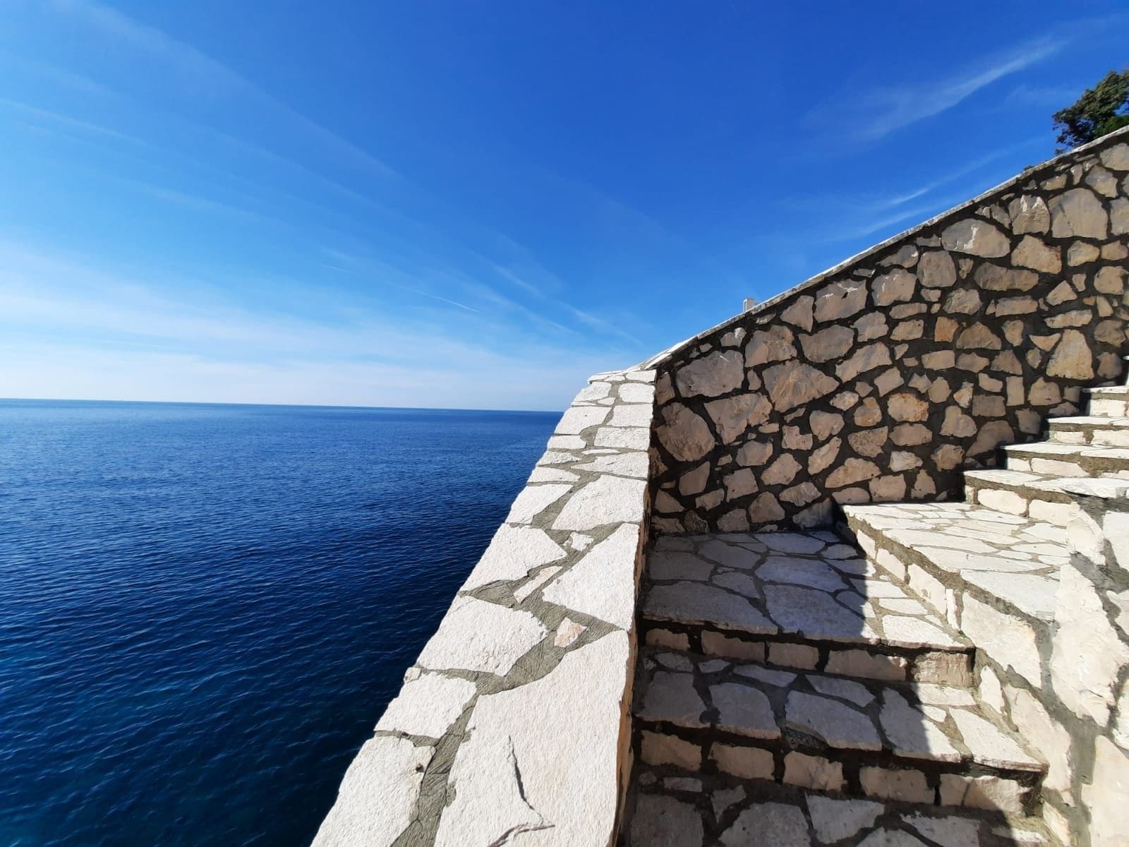 Seafront villa for sale in Montenegro-Modern Villa near Veliki Pijesak Beach — Montenegro