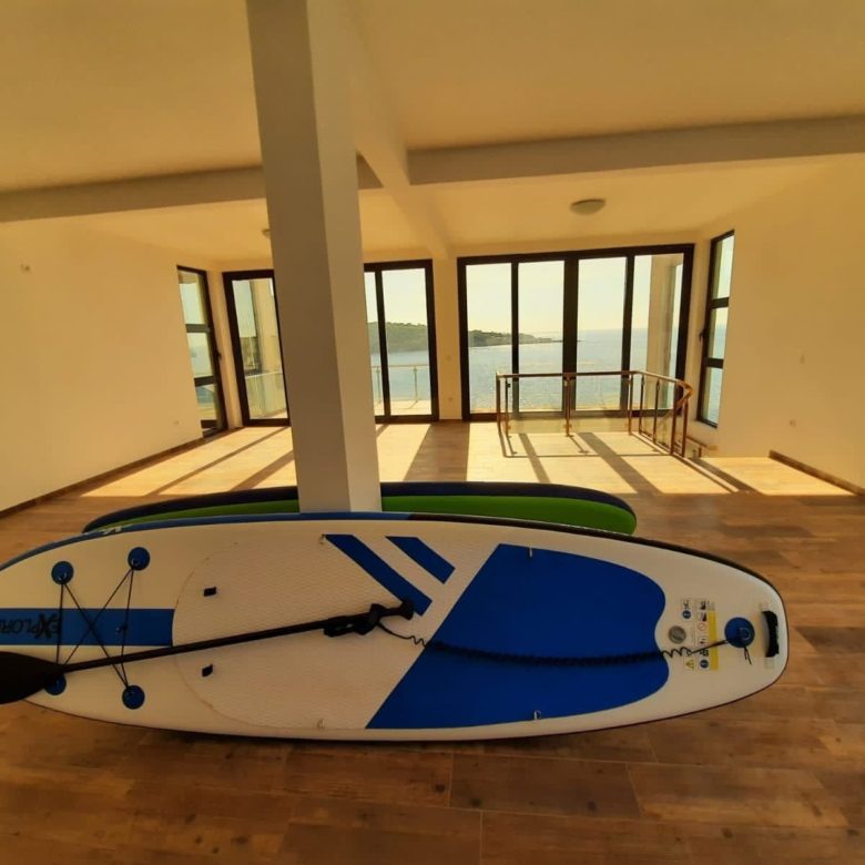 Seafront villa for sale in Montenegro-Modern Villa near Veliki Pijesak Beach — Montenegro