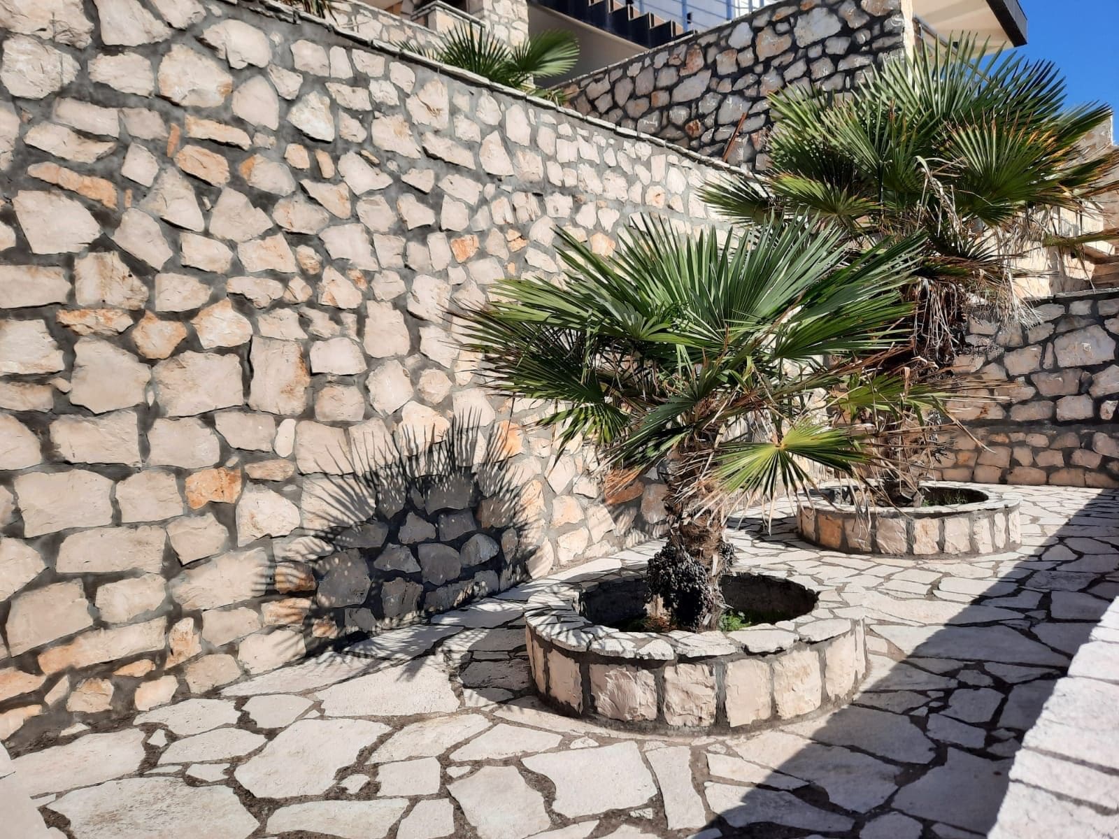 Seafront villa for sale in Montenegro-Modern Villa near Veliki Pijesak Beach — Montenegro