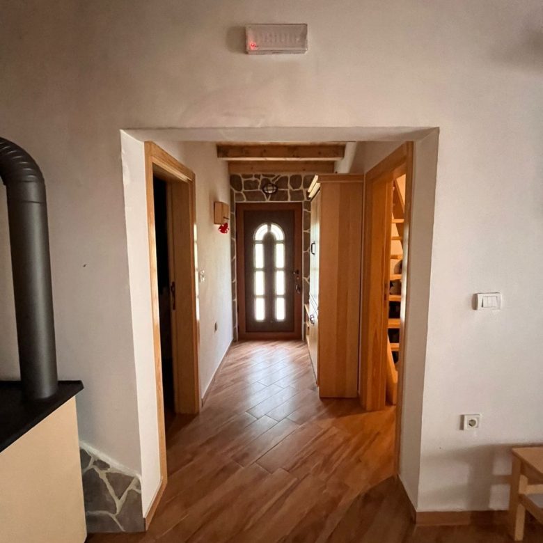 Charming House in Serene Vrsuta — Bar