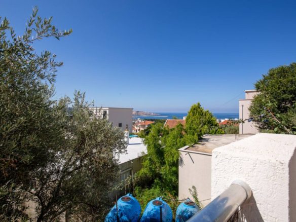 Apartment with Sea Views in Susanj
