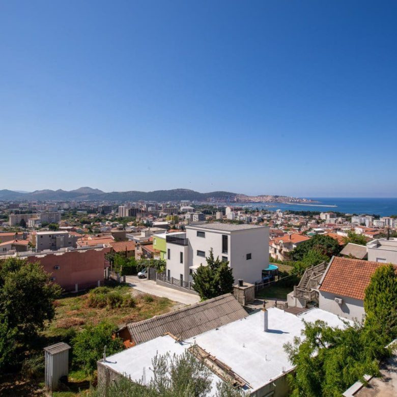 Zweizimmerwohnung in Susanj-Bar-Montenegro zum Verkauf