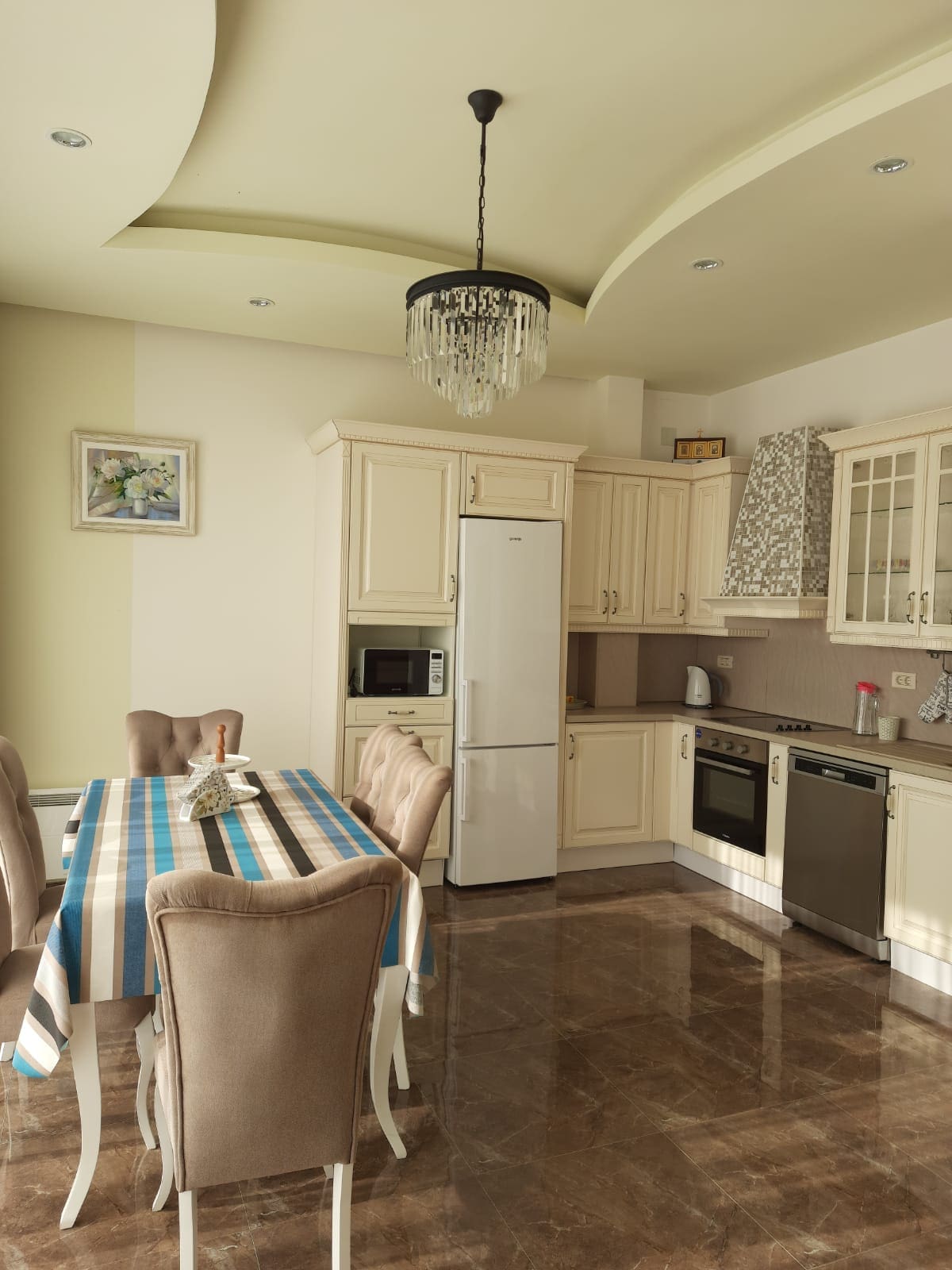 Charming villa with pool and garden — Montenegro