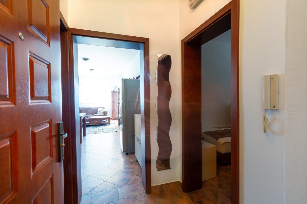 Zweizimmerwohnung in Susanj-Bar-Montenegro zum Verkauf — Montenegro