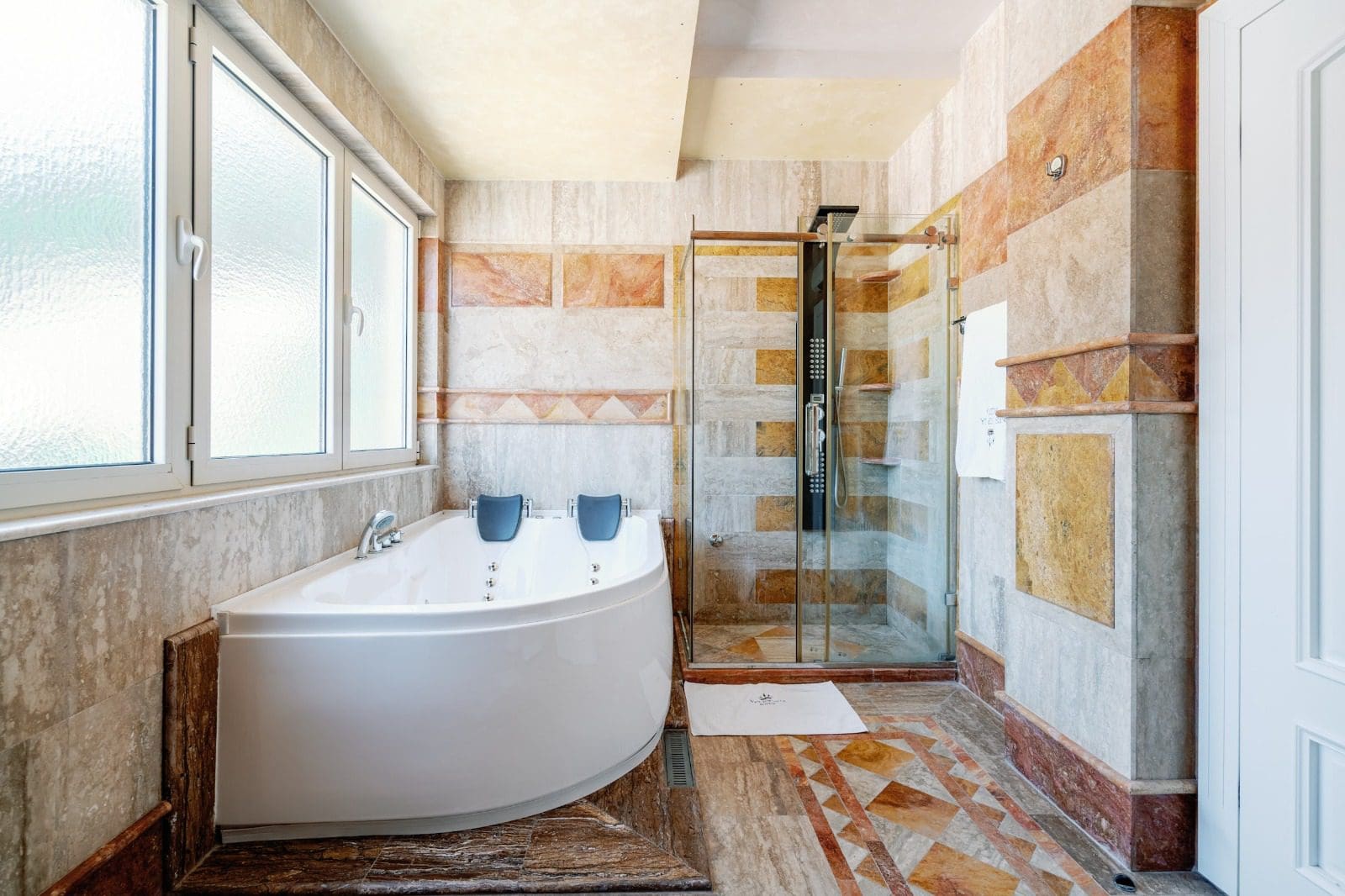 Luxus-Penthouse in Budva-Montenegro zu verkaufen — Montenegro