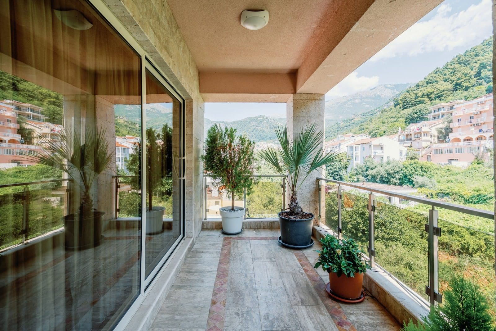 Luxus-Penthouse in Budva-Montenegro zu verkaufen — Montenegro