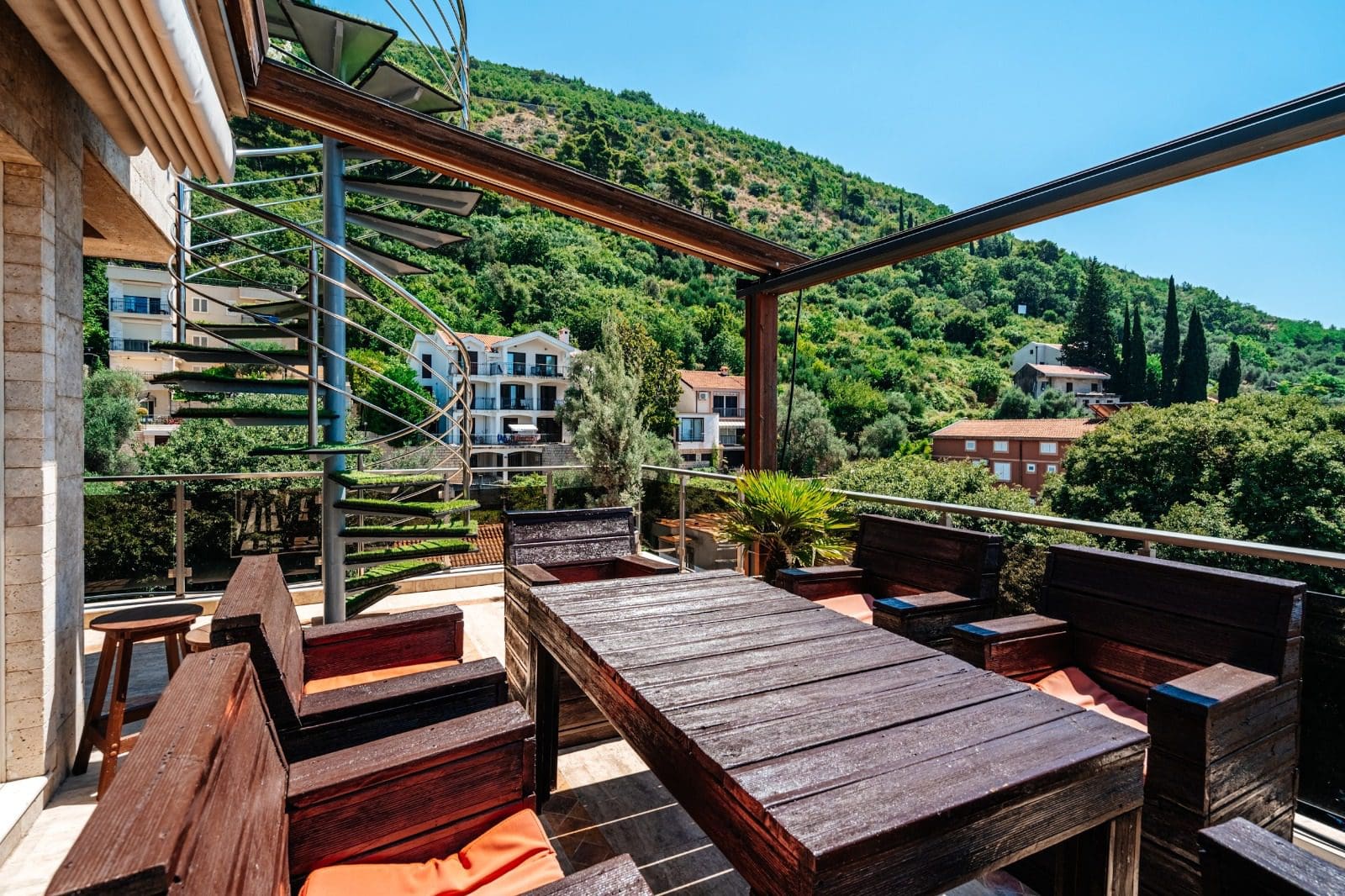 Luxus-Penthouse in Budva-Montenegro zu verkaufen — Montenegro