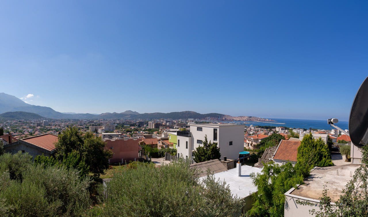 Zweizimmerwohnung in Susanj-Bar-Montenegro zum Verkauf — Montenegro