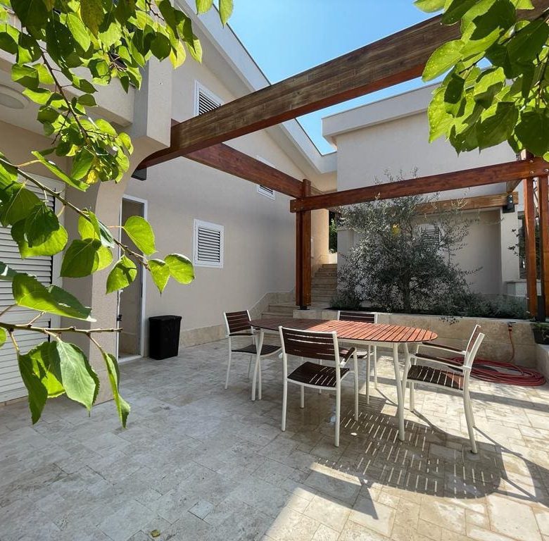 Modern Villa for Sale in Quiet Location - Bar — Montenegro