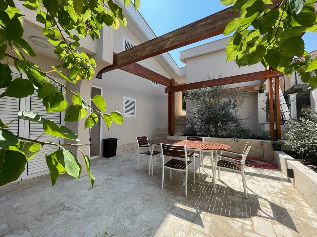 Modern Villa for Sale in Quiet Location - Bar — Montenegro