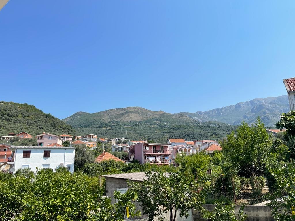 Modern Villa for Sale in Quiet Location - Bar — Montenegro
