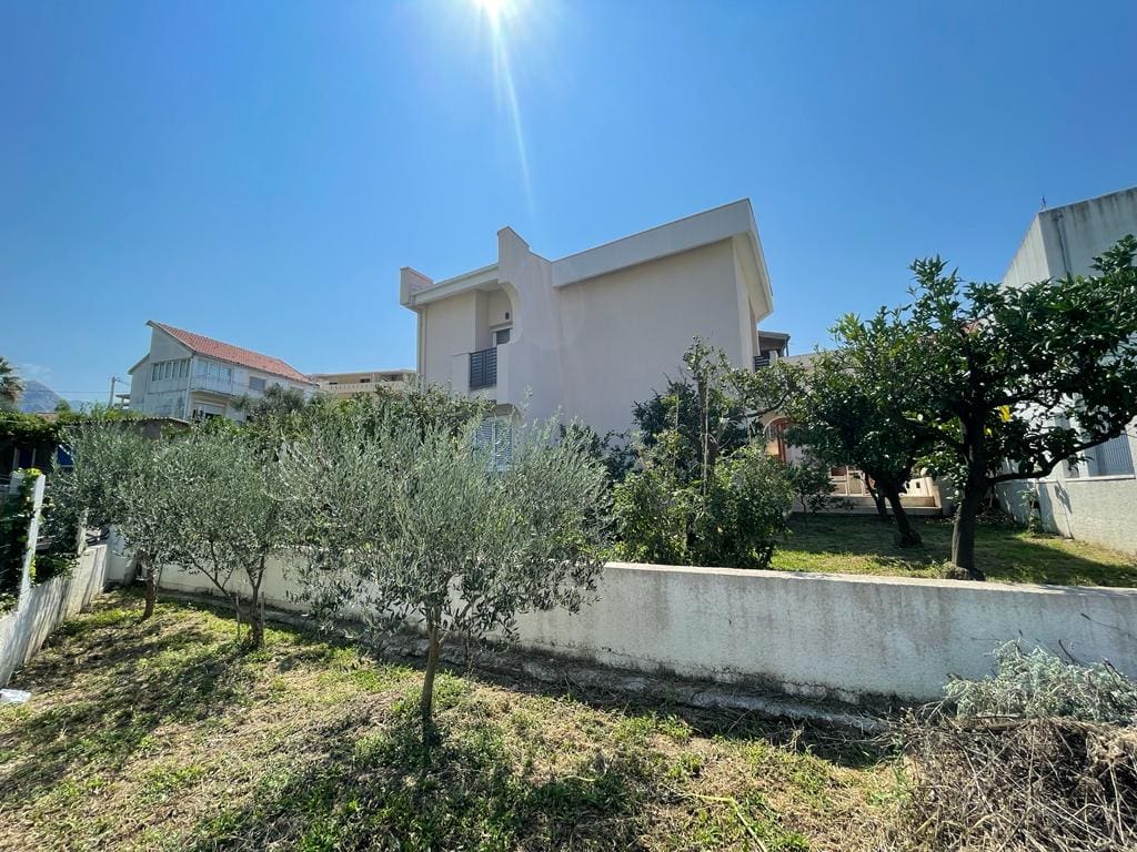 Modern Villa for Sale in Quiet Location - Bar — Montenegro