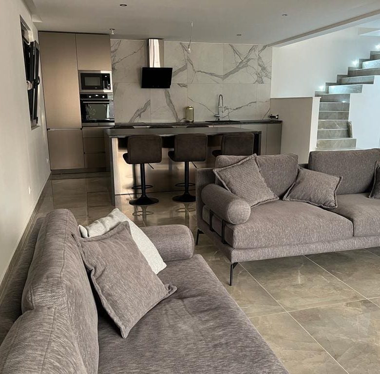 Lovely villa for sale in Bar, Montenegro — Montenegro