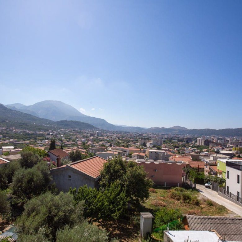 Zweizimmerwohnung in Susanj-Bar-Montenegro zum Verkauf — Montenegro