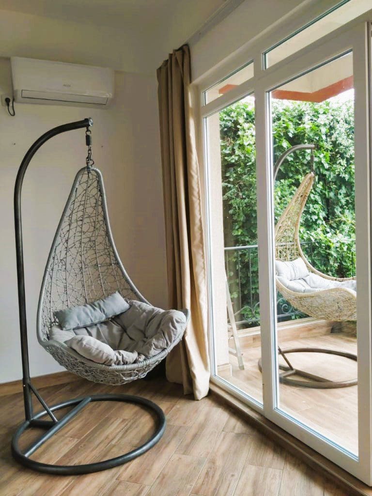 MREproperty (1) Seaside Serenity: Your Coastal Retreat on the Bar Riviera