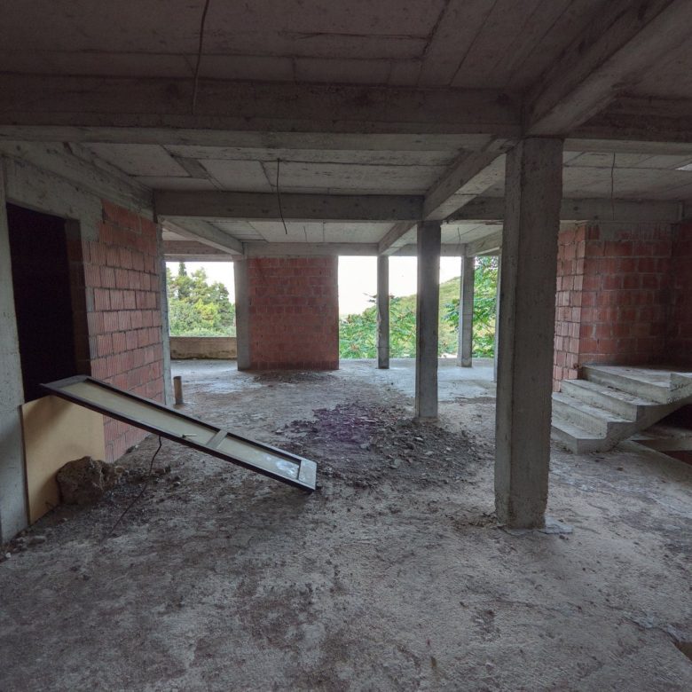 Unfinished House for sale in Ulcinj — Montenegro