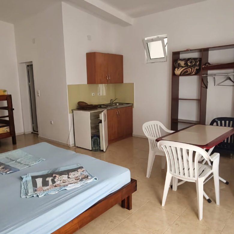 Spacious Apartment with Partial Sea View in Utjeha — Montenegro