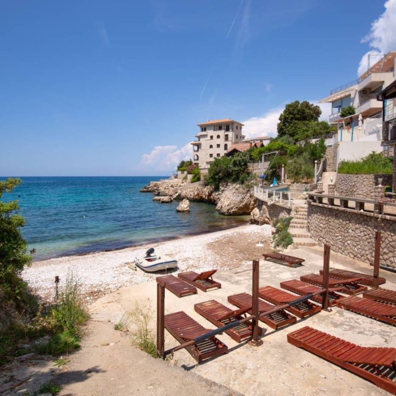 Charming 108m2 Apartment with Sea View — Montenegro