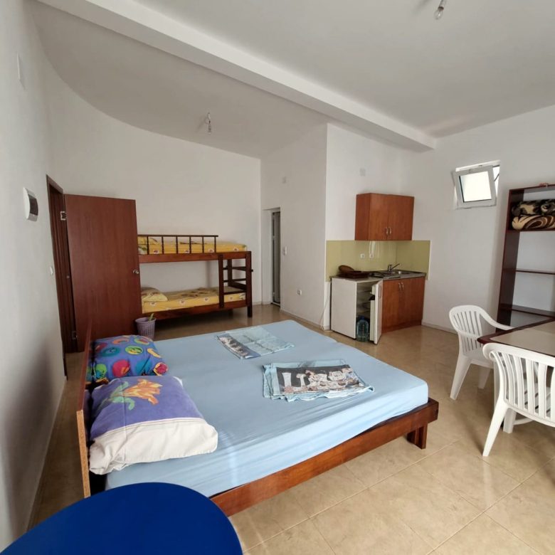 Spacious Apartment with Partial Sea View in Utjeha — Montenegro