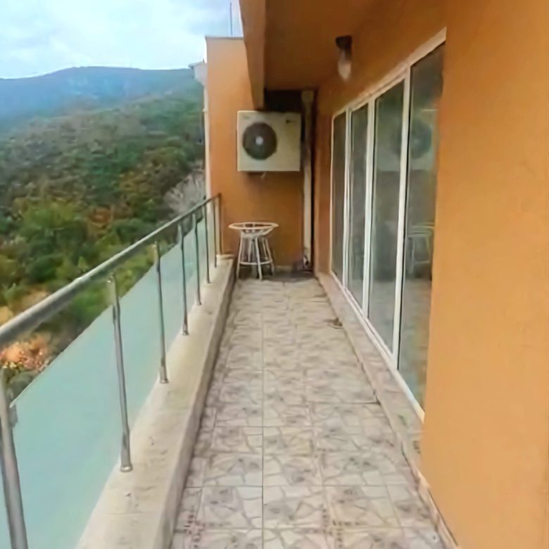 Penthouse mit herrlichem Meerblick in Becici — Montenegro