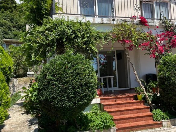 Family House with Pool for Sale in Budva