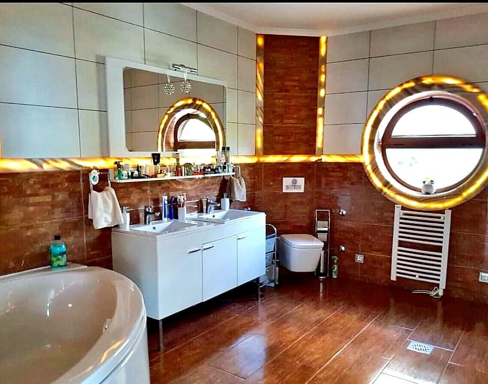 Bečići'de Satılık Lüks Villa — Karadağ