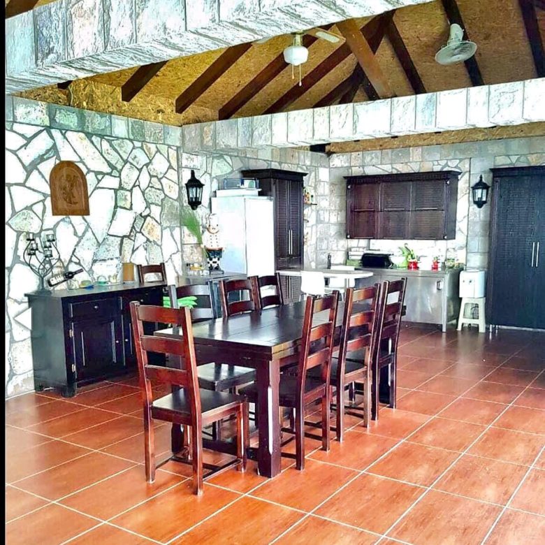 Bečići'de Satılık Lüks Villa — Karadağ