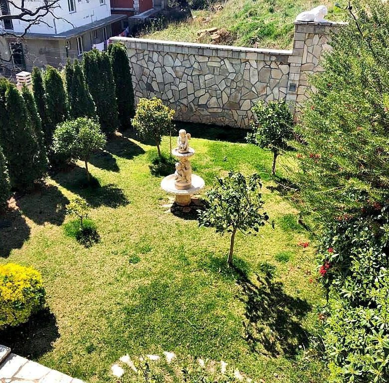 Bečići'de Satılık Lüks Villa — Karadağ