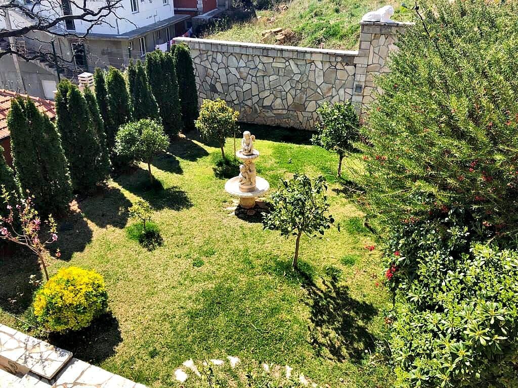 Bečići'de Satılık Lüks Villa — Karadağ