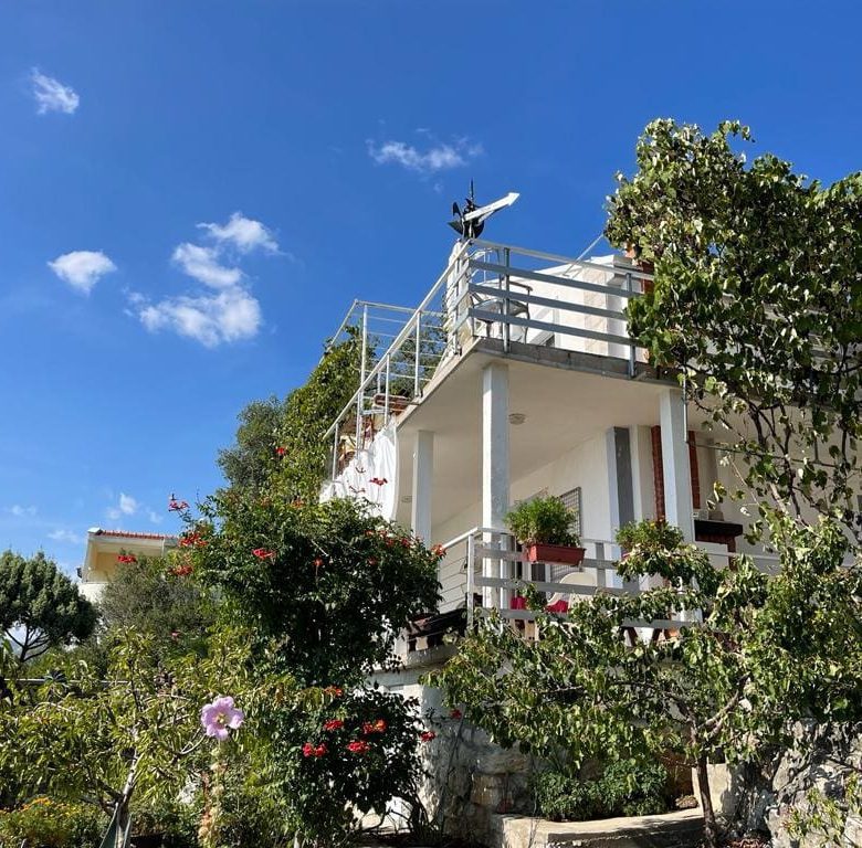 Stunning Seaside Property in the Suburbs of Bar — Montenegro