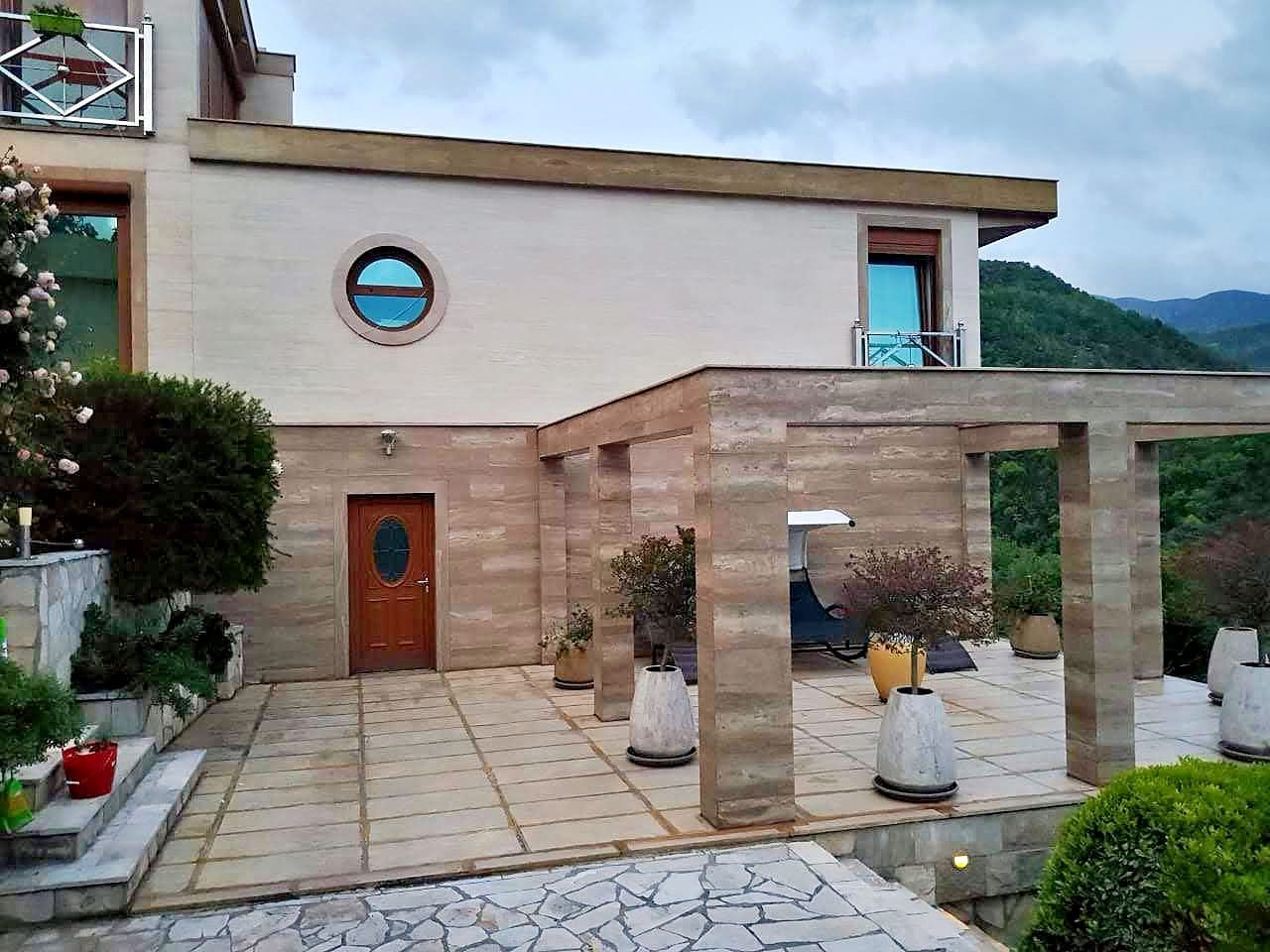 Bečići'de Satılık Lüks Villa — Karadağ