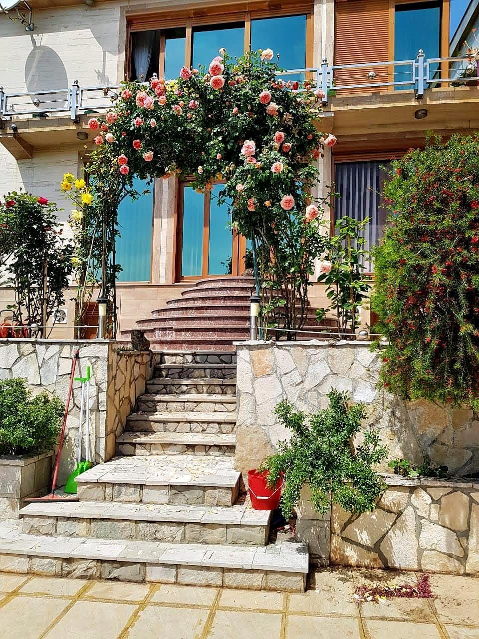 Bečići'de Satılık Lüks Villa — Karadağ