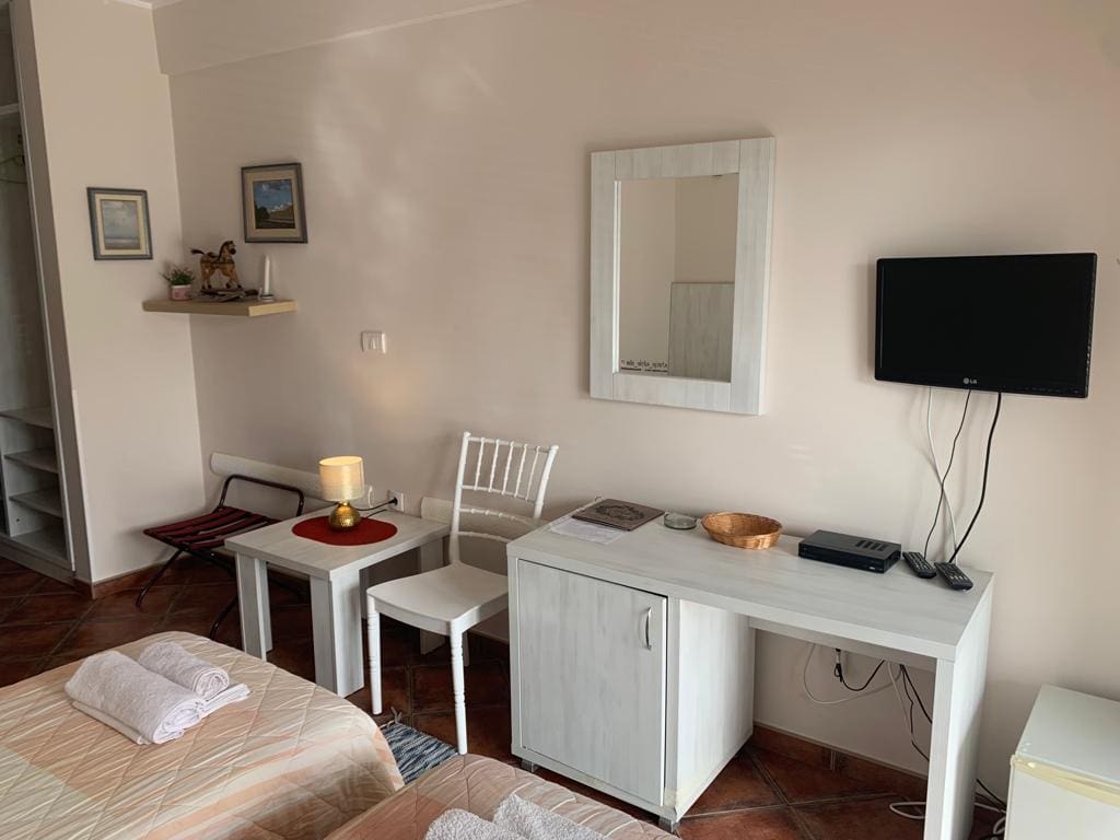 Opportunity to purchase a profitable hotel in Becici — Montenegro