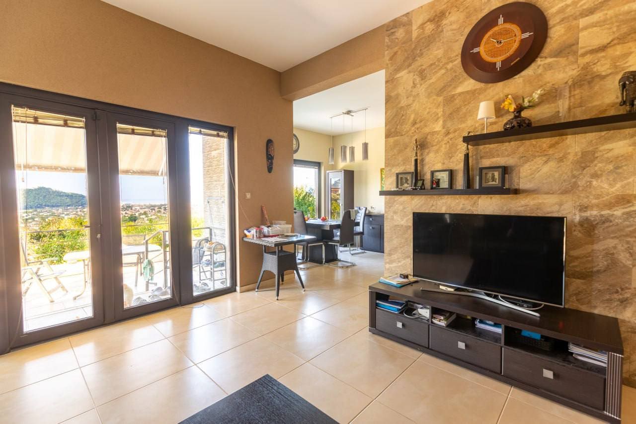 Elegant Residence in Tomba-Bar — Montenegro
