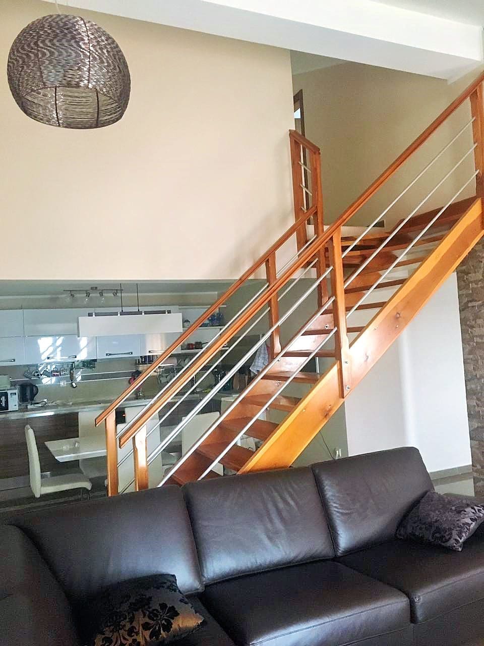 Pržno'da Deniz Manzaralı, Ferah ve Lüks Bir Dubleks Daire — Karadağ