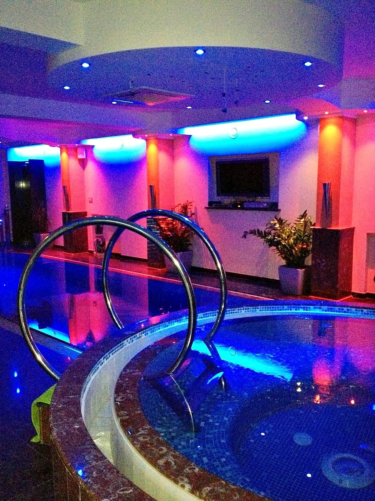 Bečići'de Satılık Lüks Villa — Karadağ